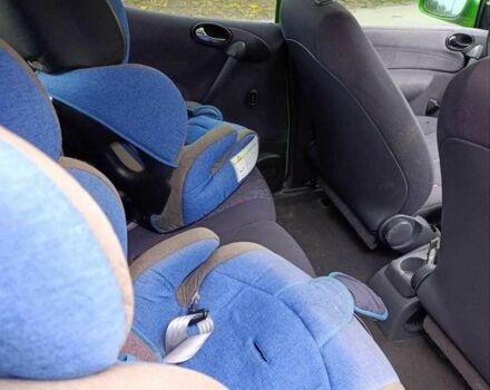 Зелений Мерседес А клас, об'ємом двигуна 1.6 л та пробігом 218 тис. км за 1900 $, фото 5 на Automoto.ua