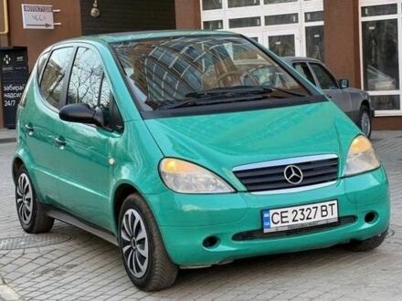 Мерседес А клас 1998 у Чернівцях на Automoto.ua Зелений Мерседес А клас, об'ємом двигуна 1.4 л та пробігом 2 тис. км за 2400 $, фото 1 на Automoto.ua