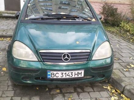 Зелений Мерседес А клас, об'ємом двигуна 1.4 л та пробігом 270 тис. км за 2000 $, фото 1 на Automoto.ua