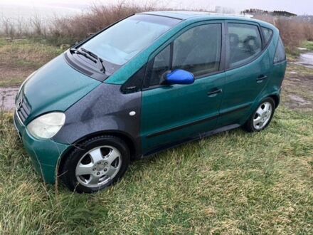 Зеленый Мерседес А класс, объемом двигателя 1.7 л и пробегом 2 тыс. км за 700 $, фото 1 на Automoto.ua