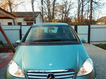 Мерседес А класс 2004 в Погребище на Automoto.ua Зеленый Мерседес А класс, объемом двигателя 1.5 л и пробегом 161 тыс. км за 3800 $, фото 1 на Automoto.ua