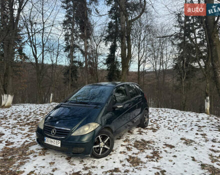 Зеленый Мерседес А класс, объемом двигателя 2 л и пробегом 370 тыс. км за 3150 $, фото 1 на Automoto.ua