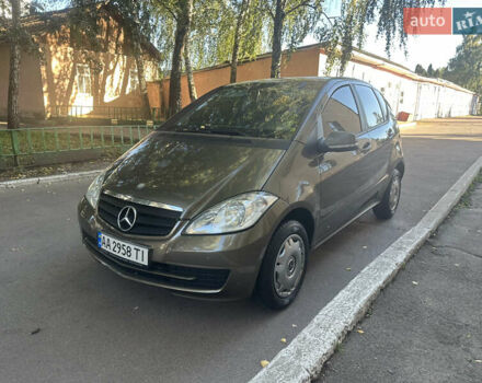 Зелений Мерседес А клас, об'ємом двигуна 1.5 л та пробігом 298 тис. км за 5900 $, фото 1 на Automoto.ua