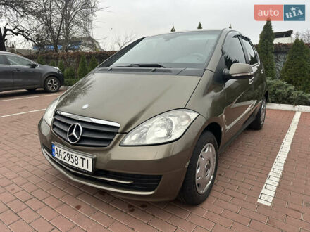 Зелений Мерседес А клас, об'ємом двигуна 1.5 л та пробігом 298 тис. км за 5800 $, фото 1 на Automoto.ua
