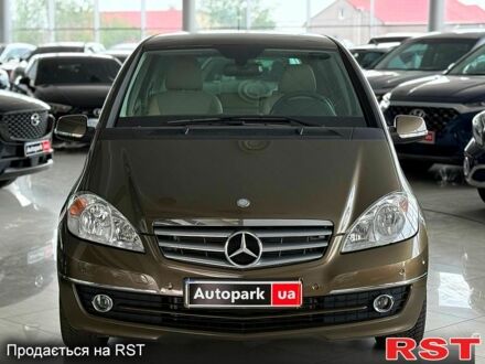 Помаранчевий Мерседес А клас, об'ємом двигуна 1.7 л та пробігом 0 тис. км за 6000 $, фото 1 на Automoto.ua