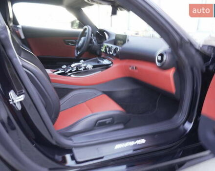 Черный Мерседес AMG GT, объемом двигателя 3.98 л и пробегом 21 тыс. км за 120000 $, фото 44 на Automoto.ua