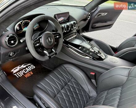 Черный Мерседес AMG GT, объемом двигателя 4 л и пробегом 33 тыс. км за 93500 $, фото 41 на Automoto.ua