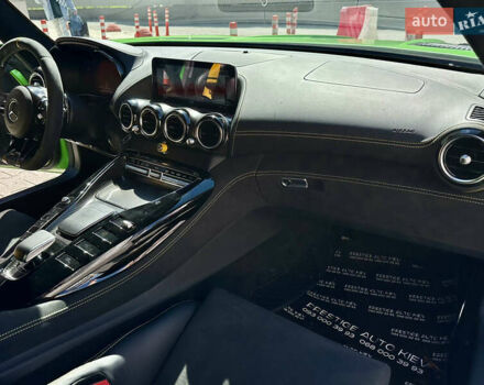Черный Мерседес AMG GT, объемом двигателя 3.98 л и пробегом 12 тыс. км за 210000 $, фото 43 на Automoto.ua