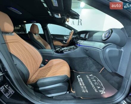 Черный Мерседес AMG GT, объемом двигателя 3.98 л и пробегом 2 тыс. км за 378201 $, фото 16 на Automoto.ua