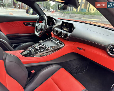 Красный Мерседес AMG GT, объемом двигателя 3.98 л и пробегом 35 тыс. км за 97999 $, фото 30 на Automoto.ua