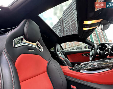 Красный Мерседес AMG GT, объемом двигателя 3.98 л и пробегом 35 тыс. км за 97999 $, фото 32 на Automoto.ua