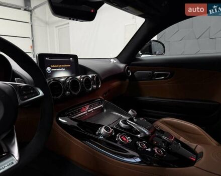 Серый Мерседес AMG GT, объемом двигателя 3.98 л и пробегом 70 тыс. км за 74500 $, фото 46 на Automoto.ua