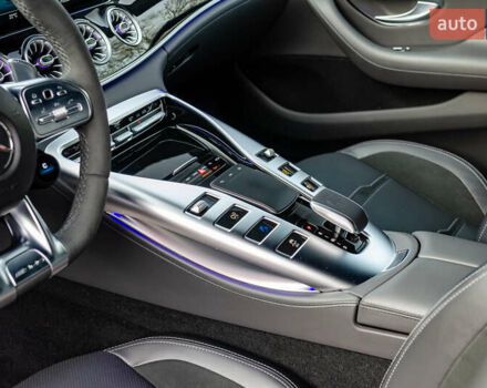 Серый Мерседес AMG GT, объемом двигателя 4 л и пробегом 69 тыс. км за 115000 $, фото 23 на Automoto.ua