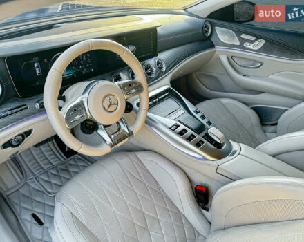 Синий Мерседес AMG GT, объемом двигателя 4 л и пробегом 59 тыс. км за 139000 $, фото 49 на Automoto.ua