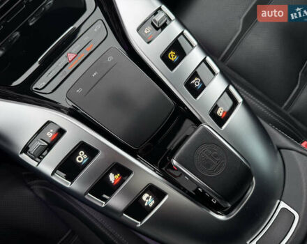 Синий Мерседес AMG GT, объемом двигателя 3.98 л и пробегом 70 тыс. км за 100000 $, фото 19 на Automoto.ua