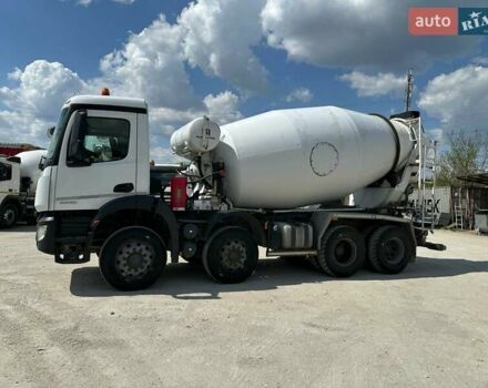 Белый Мерседес AROCS, объемом двигателя 0 л и пробегом 113 тыс. км за 99628 $, фото 10 на Automoto.ua