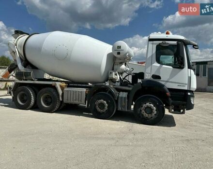 Білий Мерседес AROCS, об'ємом двигуна 0 л та пробігом 113 тис. км за 100215 $, фото 12 на Automoto.ua