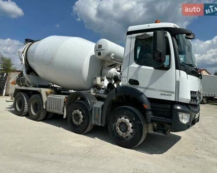 Білий Мерседес AROCS, об'ємом двигуна 0 л та пробігом 113 тис. км за 100215 $, фото 13 на Automoto.ua