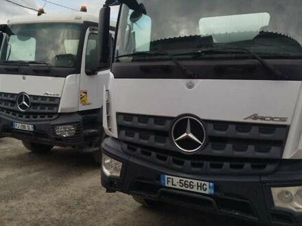 Мерседес AROCS 2019 у Хмельницькому на Automoto.ua Білий Мерседес AROCS, об'ємом двигуна 0 л та пробігом 113 тис. км за 99628 $, фото 1 на Automoto.ua