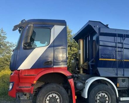 Синий Мерседес AROCS, объемом двигателя 10.68 л и пробегом 402 тыс. км за 88000 $, фото 13 на Automoto.ua