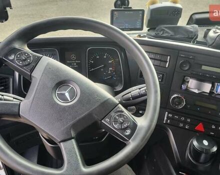 Белый Мерседес Актрос, объемом двигателя 10.8 л и пробегом 767 тыс. км за 110000 $, фото 26 на Automoto.ua