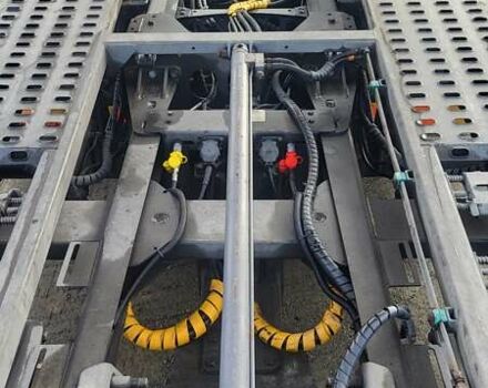 Белый Мерседес Актрос, объемом двигателя 10.8 л и пробегом 767 тыс. км за 110000 $, фото 27 на Automoto.ua