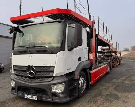 Белый Мерседес Актрос, объемом двигателя 10.8 л и пробегом 767 тыс. км за 110000 $, фото 6 на Automoto.ua