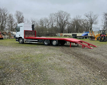 Белый Мерседес Актрос, объемом двигателя 11.95 л и пробегом 999 тыс. км за 21800 $, фото 3 на Automoto.ua