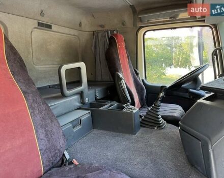 Білий Мерседес Актрос, об'ємом двигуна 12 л та пробігом 110 тис. км за 16000 $, фото 10 на Automoto.ua