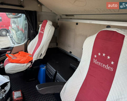 Белый Мерседес Актрос, объемом двигателя 12.9 л и пробегом 10 тыс. км за 18000 $, фото 5 на Automoto.ua