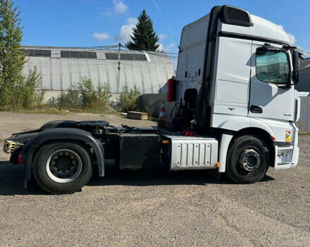 Белый Мерседес Актрос, объемом двигателя 10.68 л и пробегом 689 тыс. км за 22777 $, фото 9 на Automoto.ua