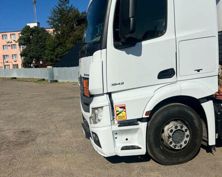 Белый Мерседес Актрос, объемом двигателя 10.68 л и пробегом 689 тыс. км за 22777 $, фото 1 на Automoto.ua