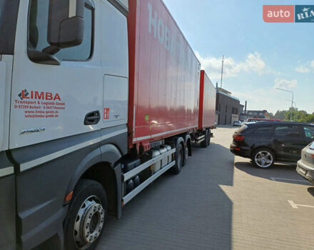 Белый Мерседес Актрос, объемом двигателя 10.68 л и пробегом 950 тыс. км за 35500 $, фото 8 на Automoto.ua