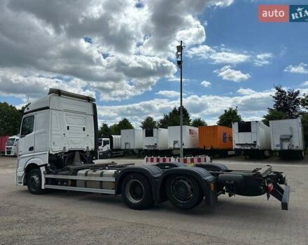 Белый Мерседес Актрос, объемом двигателя 12.81 л и пробегом 496 тыс. км за 75478 $, фото 5 на Automoto.ua