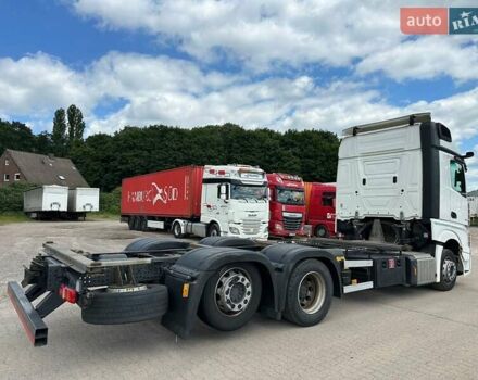 Белый Мерседес Актрос, объемом двигателя 12.81 л и пробегом 496 тыс. км за 75478 $, фото 6 на Automoto.ua