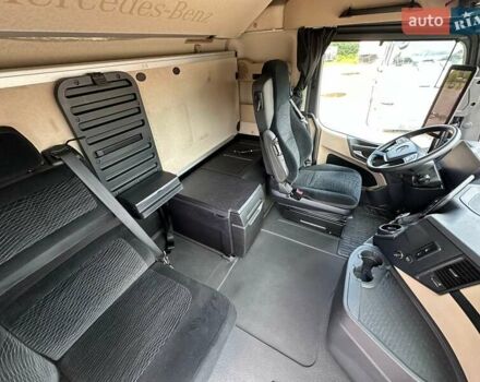 Белый Мерседес Актрос, объемом двигателя 12.81 л и пробегом 496 тыс. км за 75478 $, фото 16 на Automoto.ua