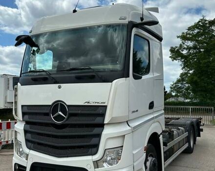 Белый Мерседес Актрос, объемом двигателя 12.81 л и пробегом 496 тыс. км за 75478 $, фото 1 на Automoto.ua