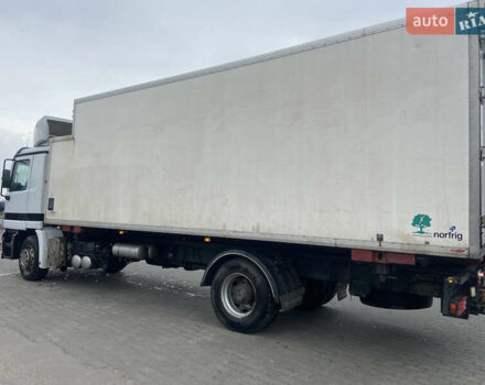 Белый Мерседес Актрос, объемом двигателя 12 л и пробегом 425 тыс. км за 13500 $, фото 8 на Automoto.ua