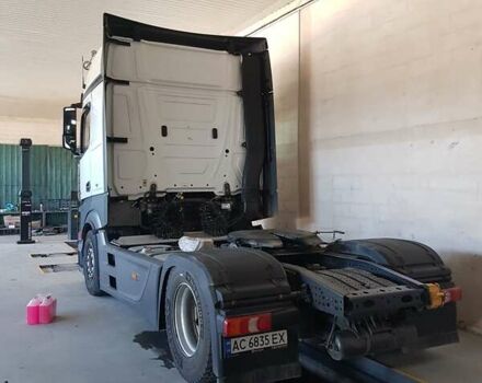 Мерседес Актрос 2014 в Прилуках на Automoto.ua Белый Мерседес Актрос, объемом двигателя 12.81 л и пробегом 950 тыс. км за 18800 $, фото 1 на Automoto.ua