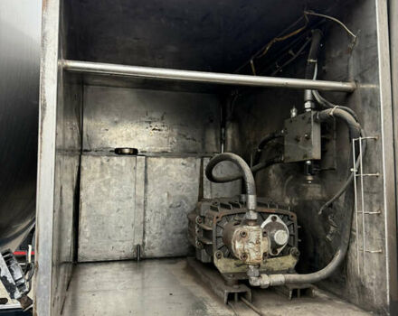 Мерседес Актрос 2014 в Киеве на Automoto.ua Белый Мерседес Актрос, объемом двигателя 11.95 л и пробегом 500 тыс. км за 39999 $, фото 15 на Automoto.ua