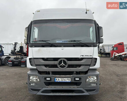 Мерседес Актрос 2014 в Киеве на Automoto.ua Белый Мерседес Актрос, объемом двигателя 11.95 л и пробегом 500 тыс. км за 39999 $, фото 9 на Automoto.ua