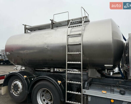 Мерседес Актрос 2014 в Киеве на Automoto.ua Белый Мерседес Актрос, объемом двигателя 11.95 л и пробегом 500 тыс. км за 39999 $, фото 16 на Automoto.ua