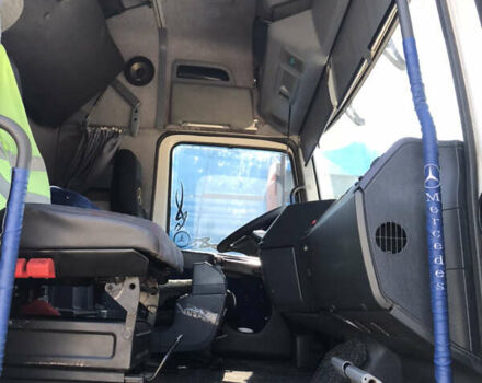 Білий Мерседес Актрос, об'ємом двигуна 12 л та пробігом 520 тис. км за 10500 $, фото 8 на Automoto.ua