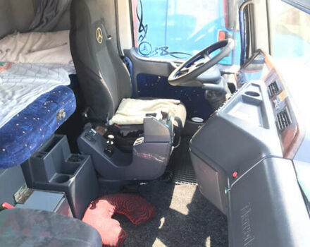 Білий Мерседес Актрос, об'ємом двигуна 12 л та пробігом 520 тис. км за 10500 $, фото 9 на Automoto.ua