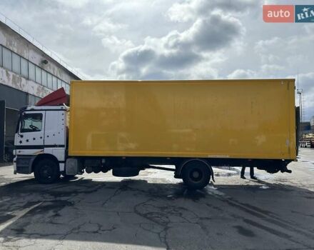 Білий Мерседес Актрос, об'ємом двигуна 11.95 л та пробігом 233 тис. км за 10500 $, фото 8 на Automoto.ua