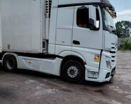 Белый Мерседес Актрос, объемом двигателя 12.81 л и пробегом 1 тыс. км за 16000 $, фото 2 на Automoto.ua