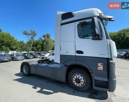 Белый Мерседес Актрос, объемом двигателя 10.7 л и пробегом 996 тыс. км за 16290 $, фото 3 на Automoto.ua