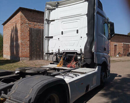 Белый Мерседес Актрос, объемом двигателя 12.81 л и пробегом 718 тыс. км за 22000 $, фото 1 на Automoto.ua