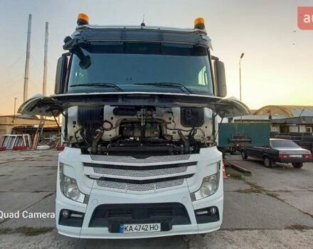 Білий Мерседес Актрос, об'ємом двигуна 12.8 л та пробігом 745 тис. км за 27000 $, фото 9 на Automoto.ua