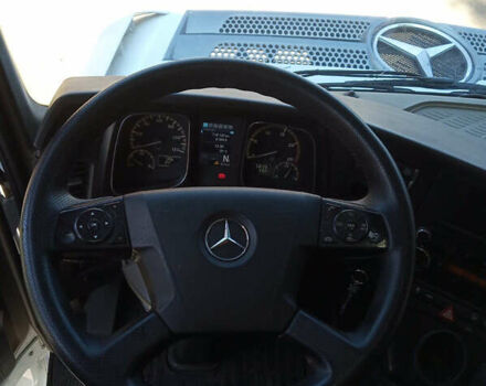 Белый Мерседес Актрос, объемом двигателя 12.81 л и пробегом 718 тыс. км за 22000 $, фото 10 на Automoto.ua